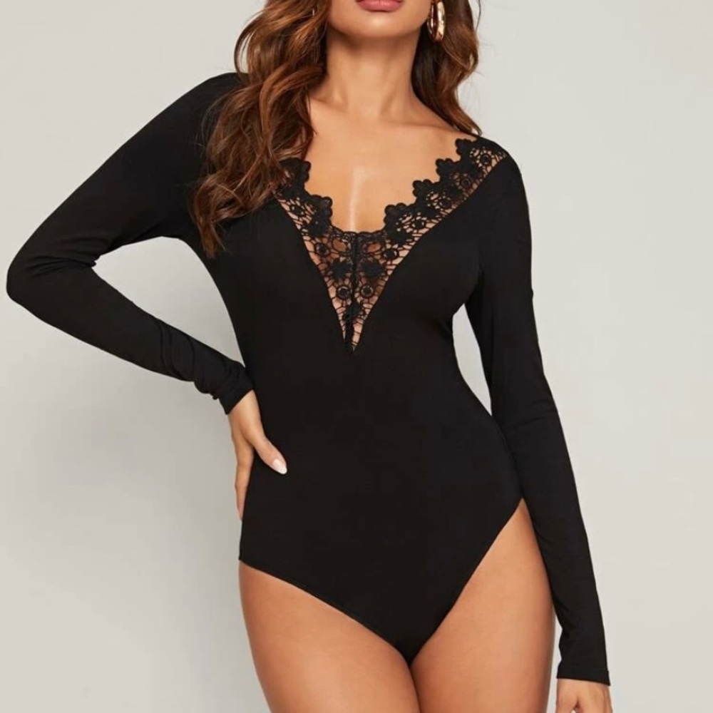 SHEIN Body negro de mujer con encaje